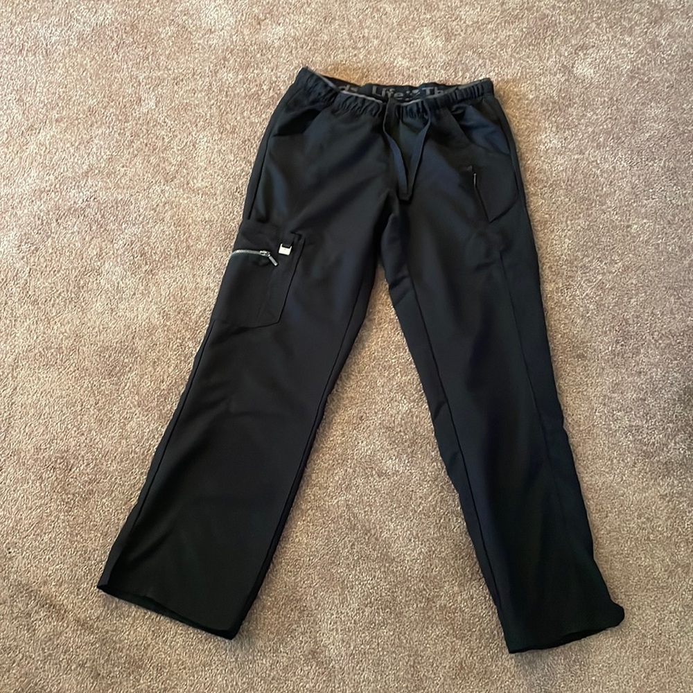 Ergo, Life thread scrub pants. Size petite XS, black color. Great condition